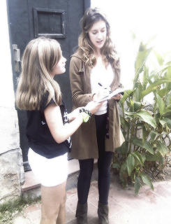 Clara Alonso & Jazmin 